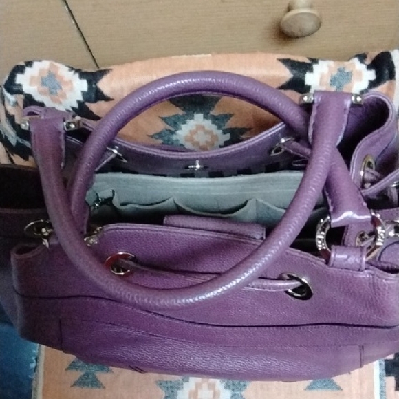 MCM Purple Drawstring Bucket Bag And Matching Wallet Set - Picture 4 of 14